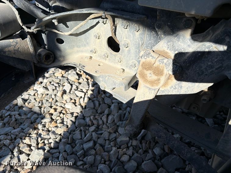 image for item YA5131 2018 Freightliner 114SD toter truck