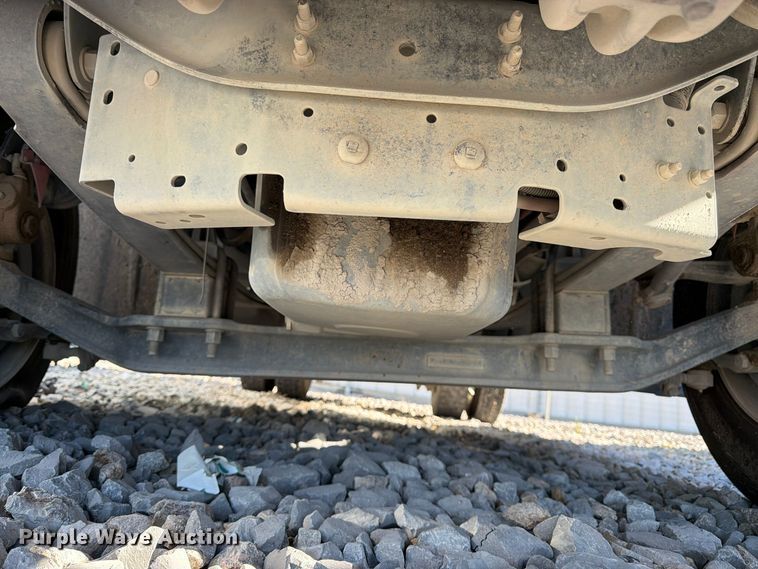 image for item YA5131 2018 Freightliner 114SD toter truck