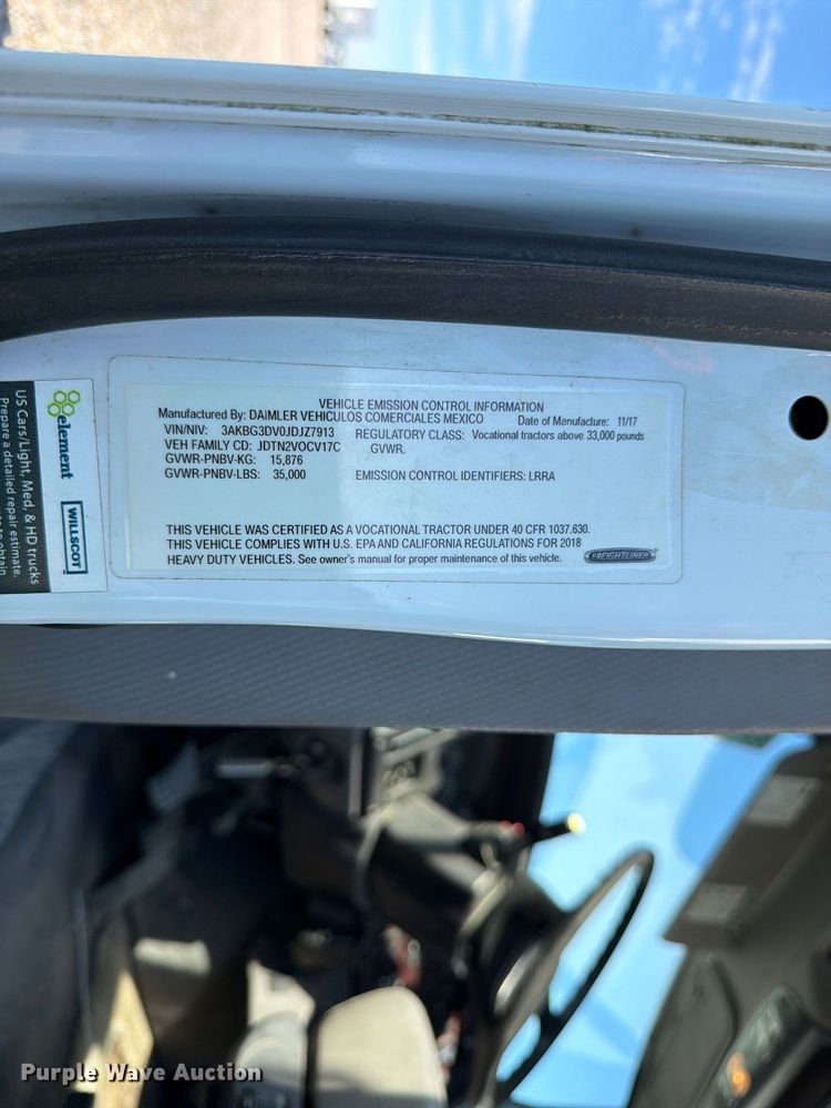 image for item YA5131 2018 Freightliner 114SD toter truck