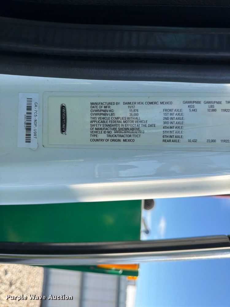 image for item YA5131 2018 Freightliner 114SD toter truck