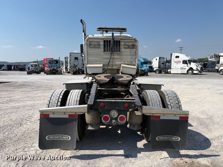 image for item YA5162 2020 Freightliner SD122 semi truck
