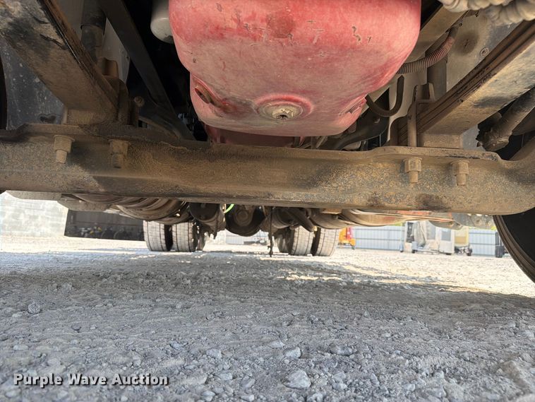 image for item YA5162 2020 Freightliner SD122 semi truck