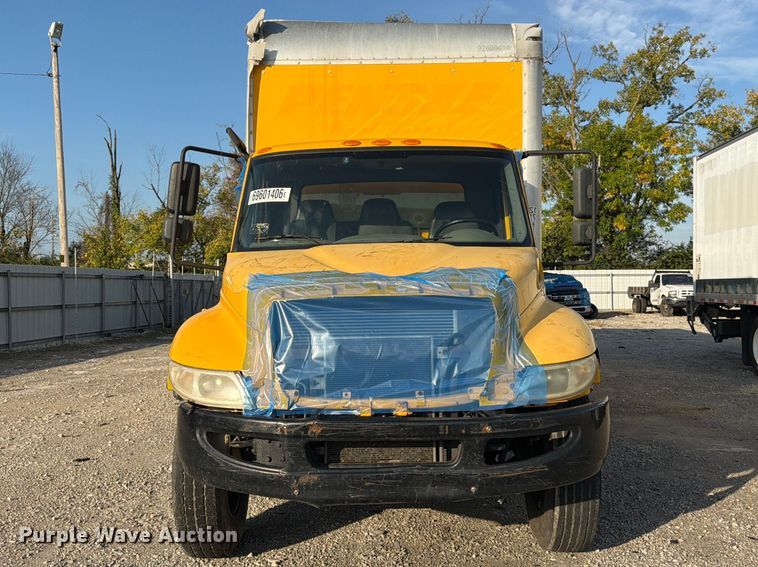 image for item YA5200 2018 International 4300 box truck