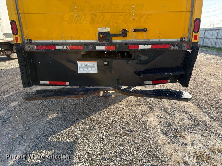 image for item YA5200 2018 International 4300 box truck