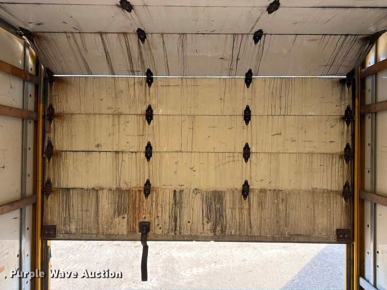 image for item YA5200 2018 International 4300 box truck