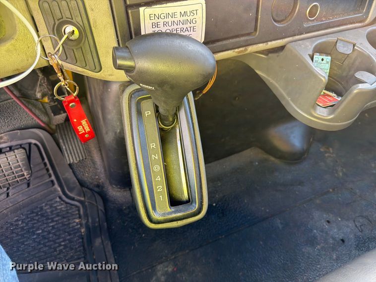 image for item YA5200 2018 International 4300 box truck