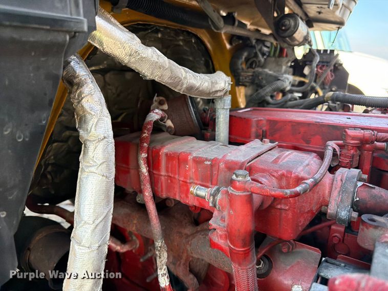 image for item YA5200 2018 International 4300 box truck