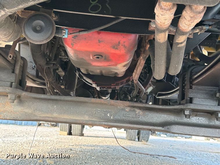 image for item YA5200 2018 International 4300 box truck