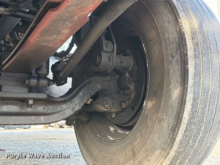 image for item YA5200 2018 International 4300 box truck