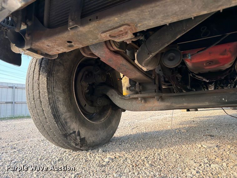 image for item YA5200 2018 International 4300 box truck