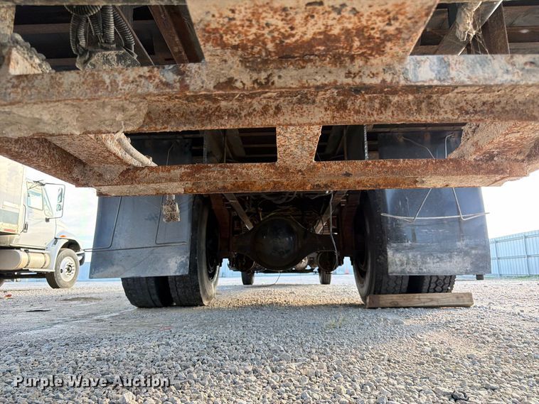 image for item YA5200 2018 International 4300 box truck