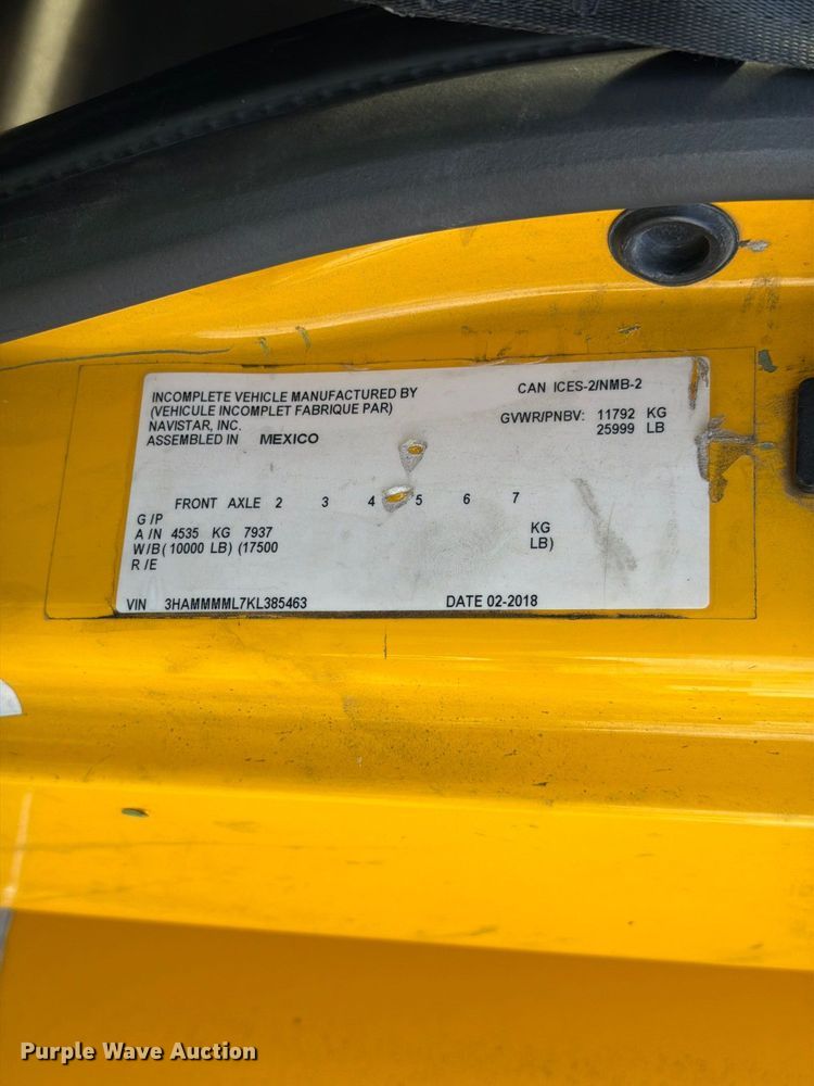 image for item YA5200 2018 International 4300 box truck