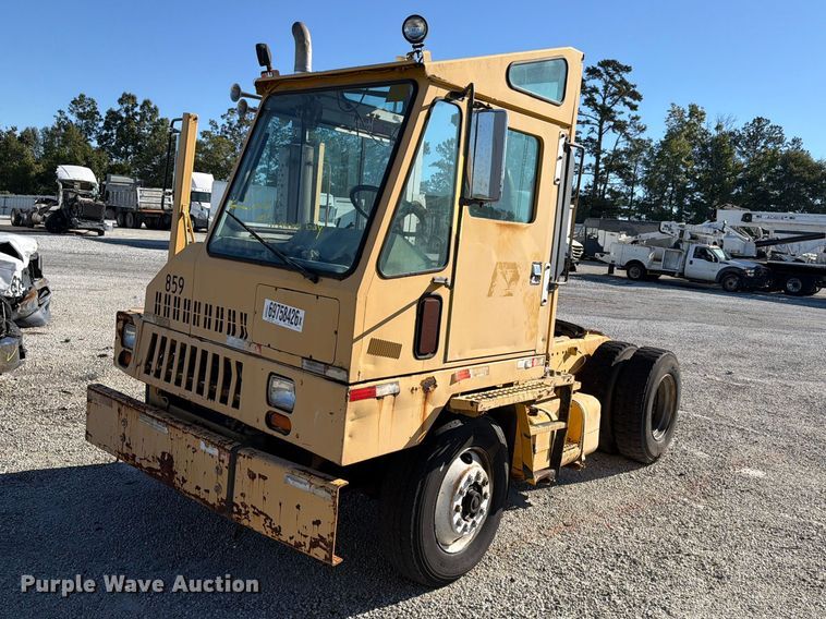 image for item YA5212 2016 Kalmar Yard Tugger yard truck
