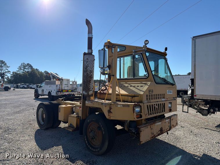 image for item YA5212 2016 Kalmar Yard Tugger yard truck