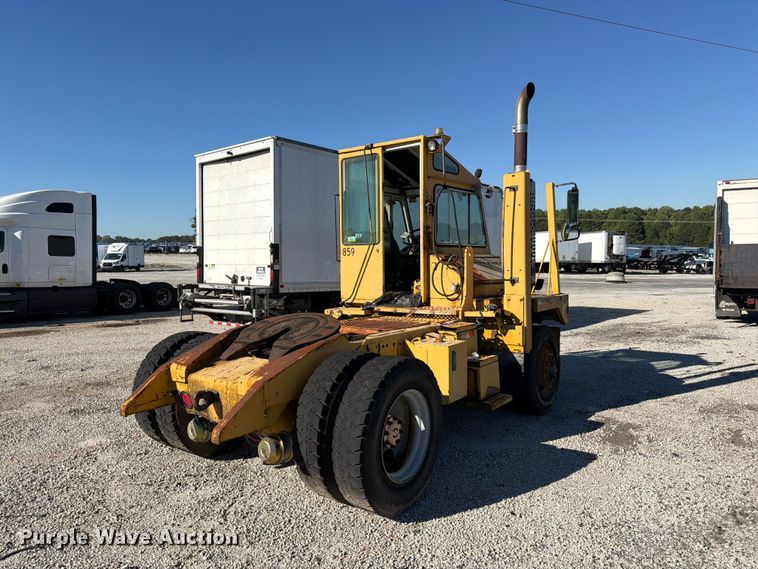 image for item YA5212 2016 Kalmar Yard Tugger yard truck