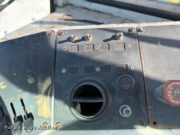 image for item YA5212 2016 Kalmar Yard Tugger yard truck