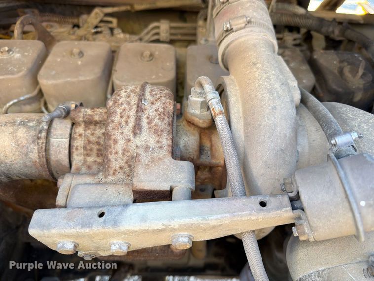image for item YA5212 2016 Kalmar Yard Tugger yard truck