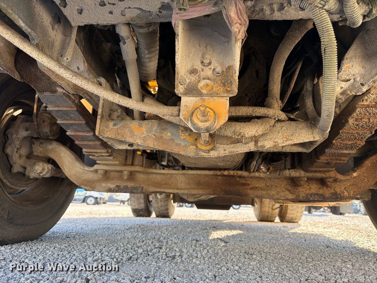 image for item YA5212 2016 Kalmar Yard Tugger yard truck