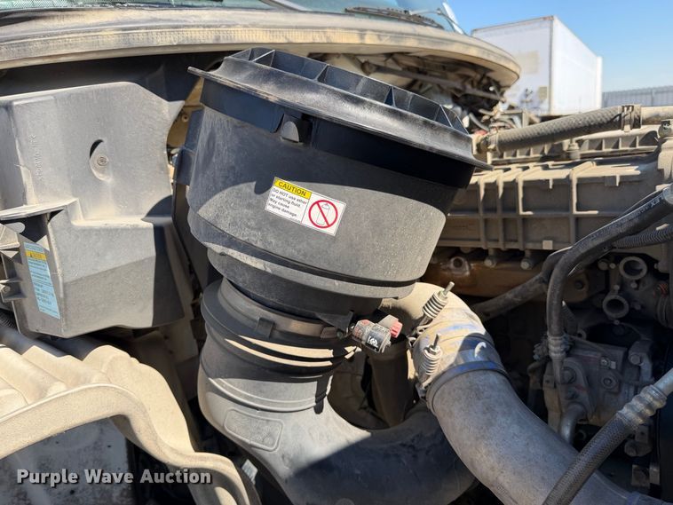 image for item YA5219 2019 Freightliner Business Class M2 semi truck