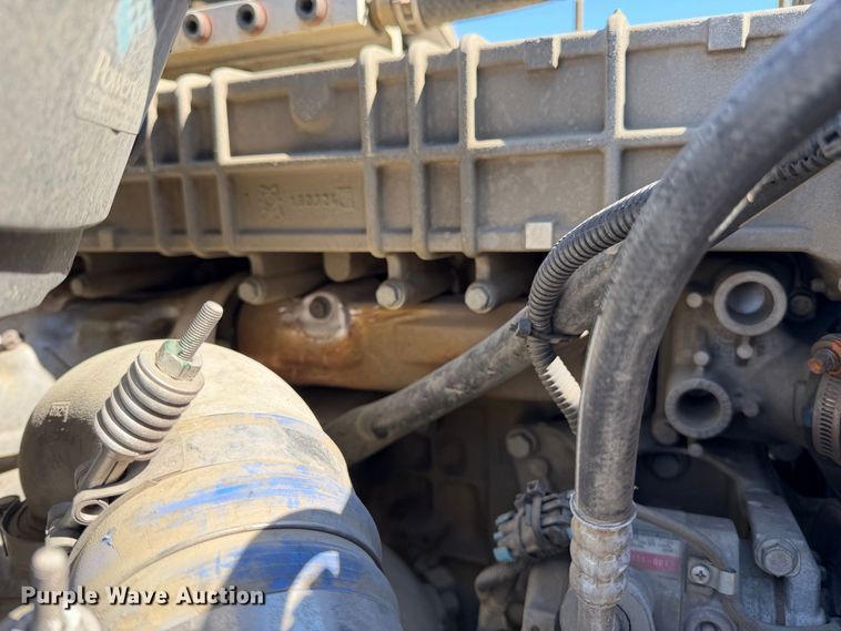 image for item YA5219 2019 Freightliner Business Class M2 semi truck