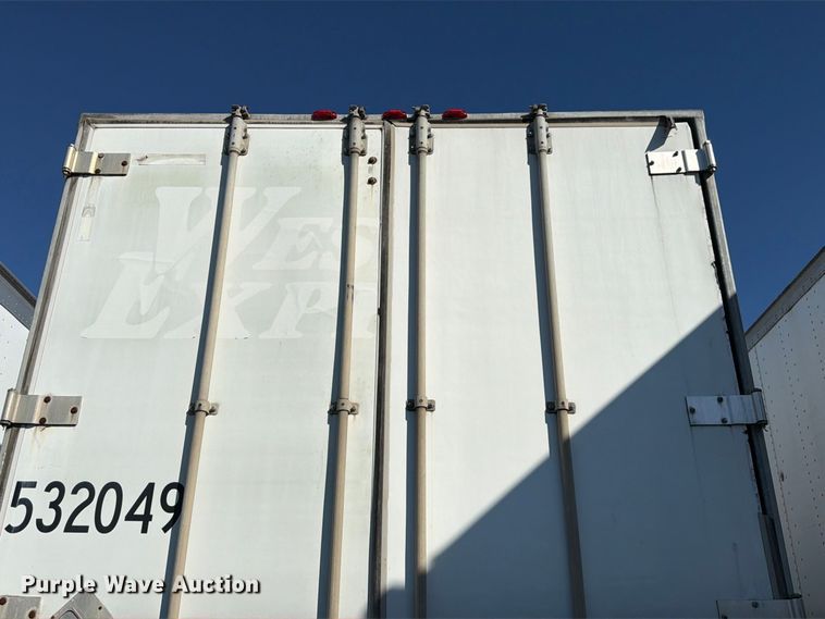 image for item YA5323 2004 Hyundai V12530152-AJS dry van trailer