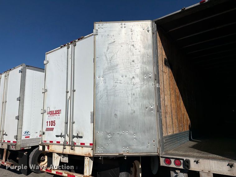 image for item YA5323 2004 Hyundai V12530152-AJS dry van trailer