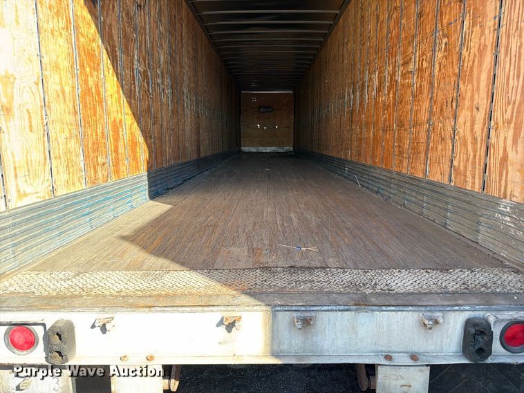 image for item YA5323 2004 Hyundai V12530152-AJS dry van trailer