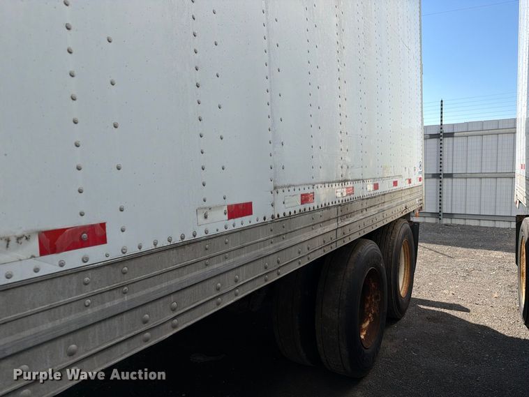 image for item YA5323 2004 Hyundai V12530152-AJS dry van trailer