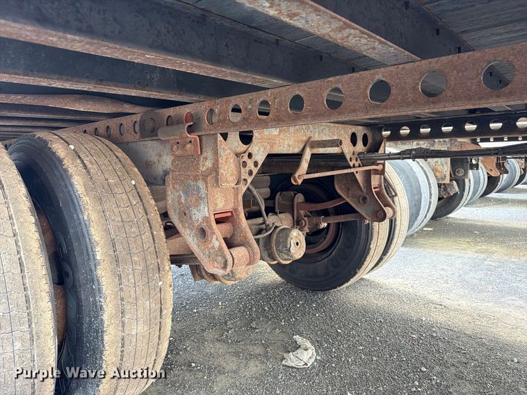 image for item YA5323 2004 Hyundai V12530152-AJS dry van trailer