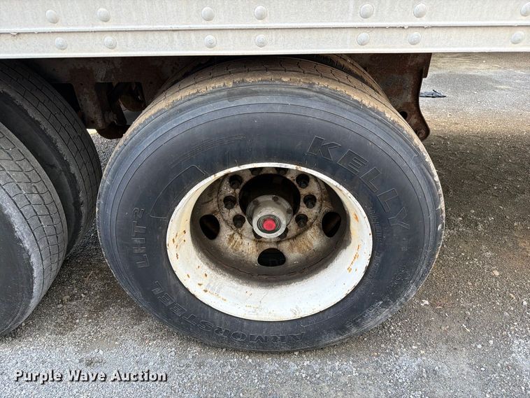 image for item YA5323 2004 Hyundai V12530152-AJS dry van trailer