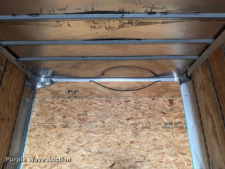 image for item YA5324 2004 Hyundai V12530152-AJS dry van trailer