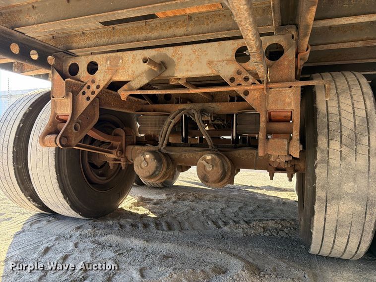 image for item YA5324 2004 Hyundai V12530152-AJS dry van trailer