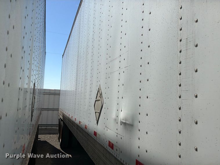 image for item YA5325 2004 Hyundai V12530152-AJS dry van trailer