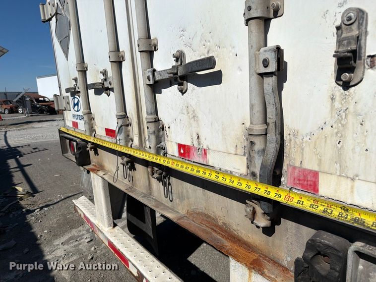 image for item YA5325 2004 Hyundai V12530152-AJS dry van trailer