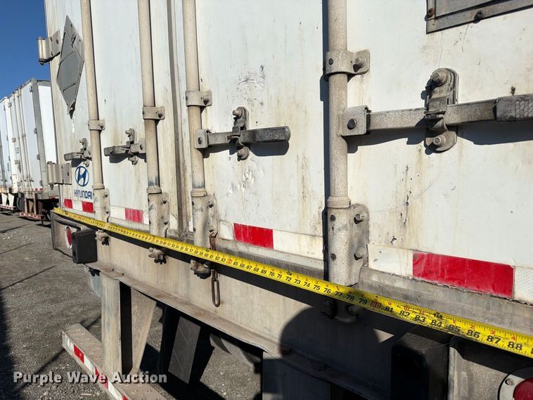 image for item YA5326 2004 Hyundai V12530152-AJS dry van trailer