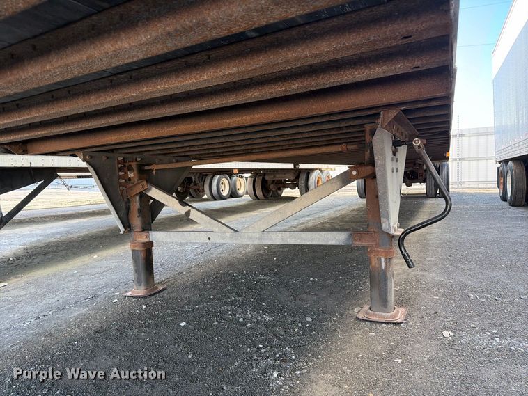 image for item YA5326 2004 Hyundai V12530152-AJS dry van trailer