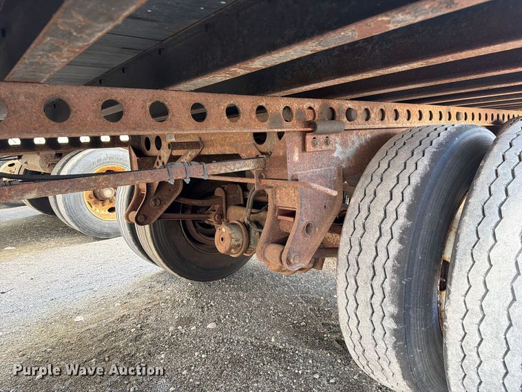 image for item YA5326 2004 Hyundai V12530152-AJS dry van trailer