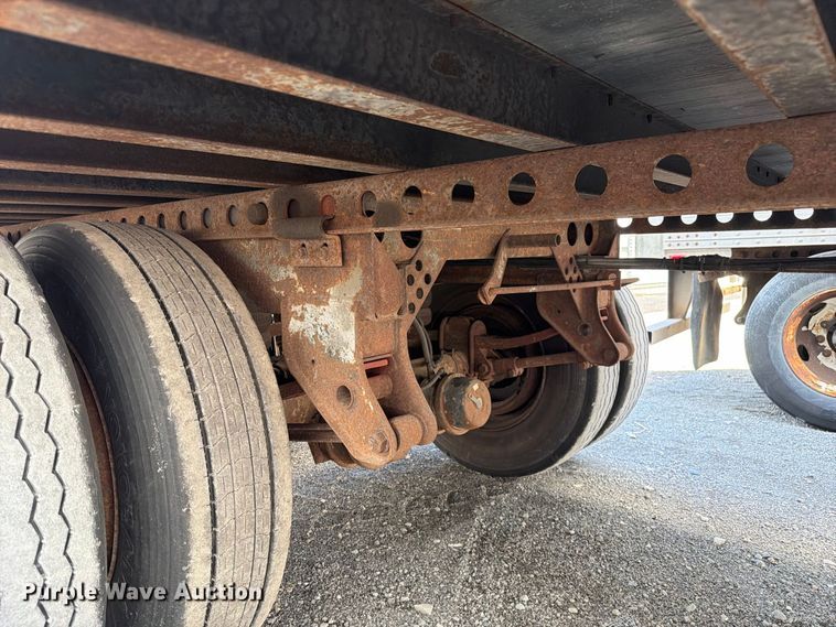 image for item YA5326 2004 Hyundai V12530152-AJS dry van trailer