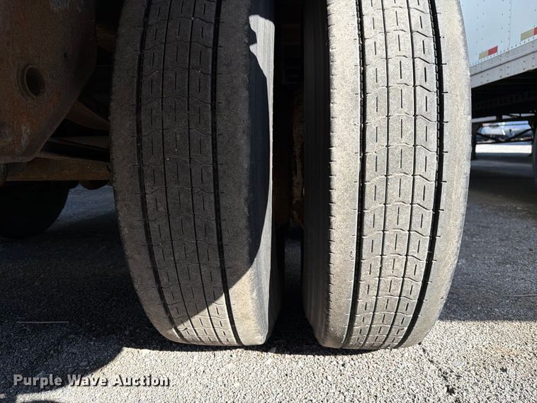 image for item YA5326 2004 Hyundai V12530152-AJS dry van trailer