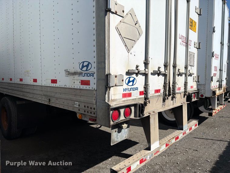 image for item YA5327 2004 Hyundai V12530152-AJS dry van trailer