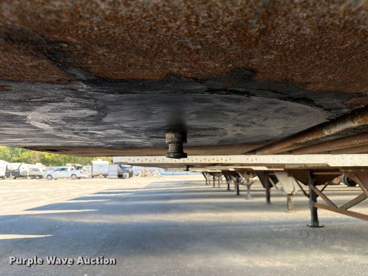 image for item YA5327 2004 Hyundai V12530152-AJS dry van trailer