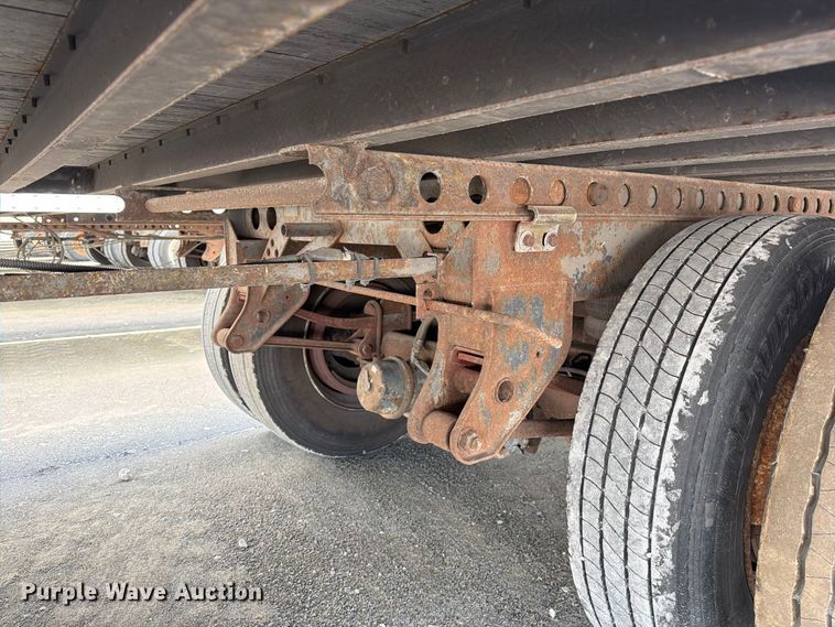 image for item YA5327 2004 Hyundai V12530152-AJS dry van trailer