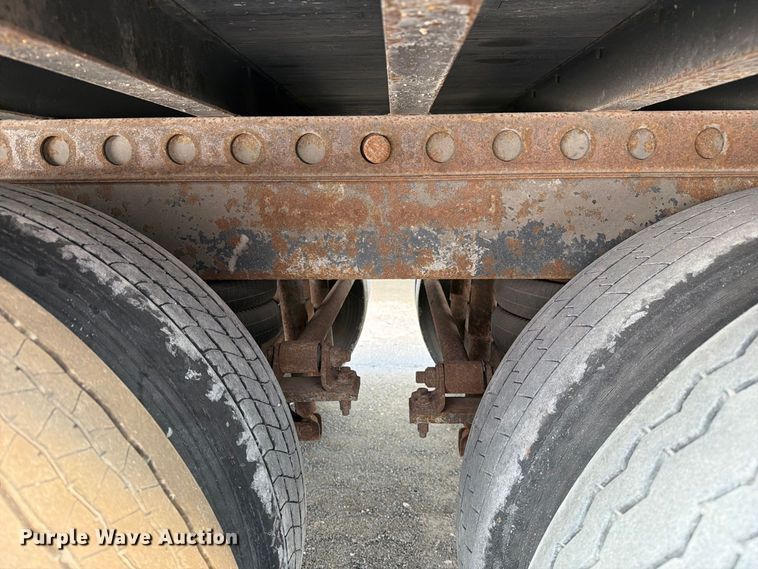 image for item YA5327 2004 Hyundai V12530152-AJS dry van trailer