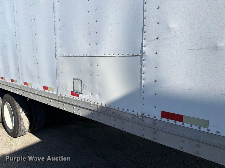 image for item YA5333 2007 Strick dry van trailer