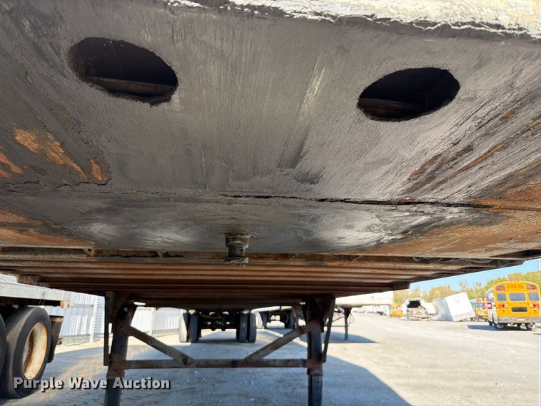 image for item YA5333 2007 Strick dry van trailer