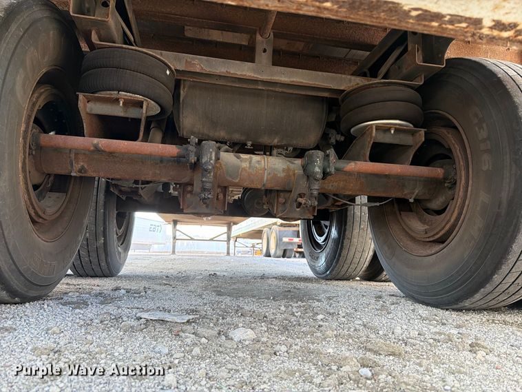 image for item YA5333 2007 Strick dry van trailer