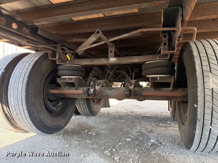image for item YA5333 2007 Strick dry van trailer