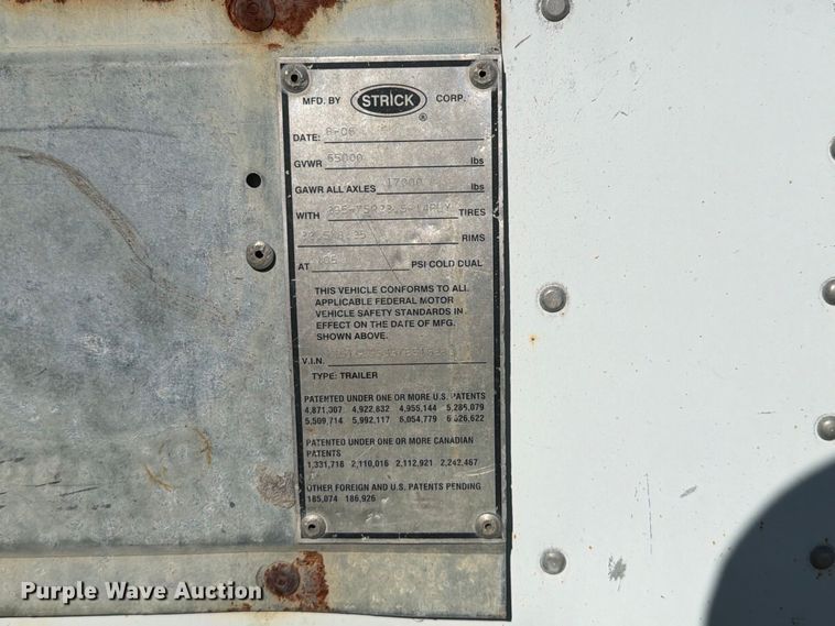 image for item YA5333 2007 Strick dry van trailer