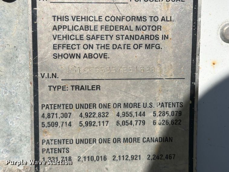 image for item YA5333 2007 Strick dry van trailer