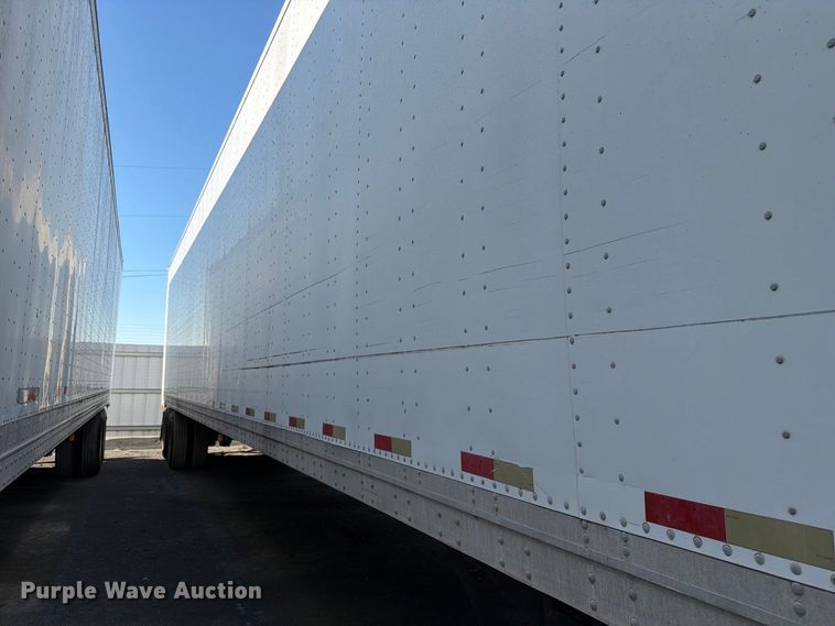 image for item YA5335 2005 Strick dry van trailer